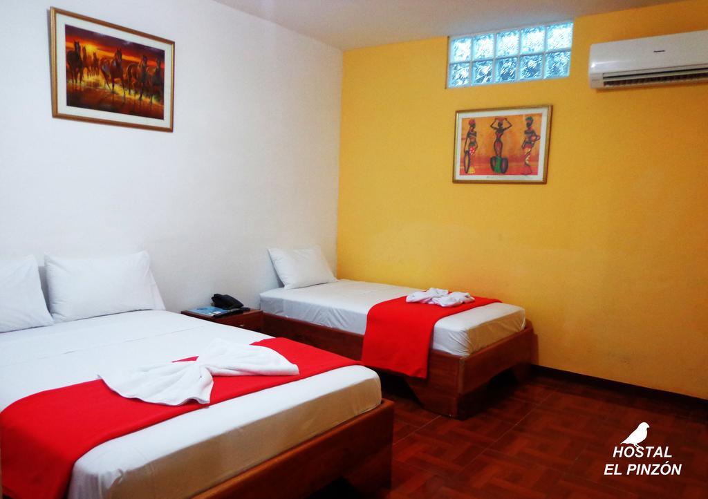 Hostal El Pinzon Puerto Ayora  Rum bild